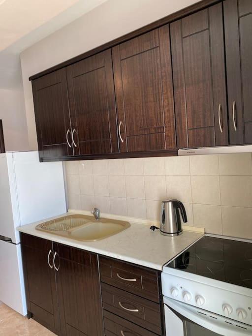 Raise Mirivili Serviced Apartment Александроуполис Экстерьер фото